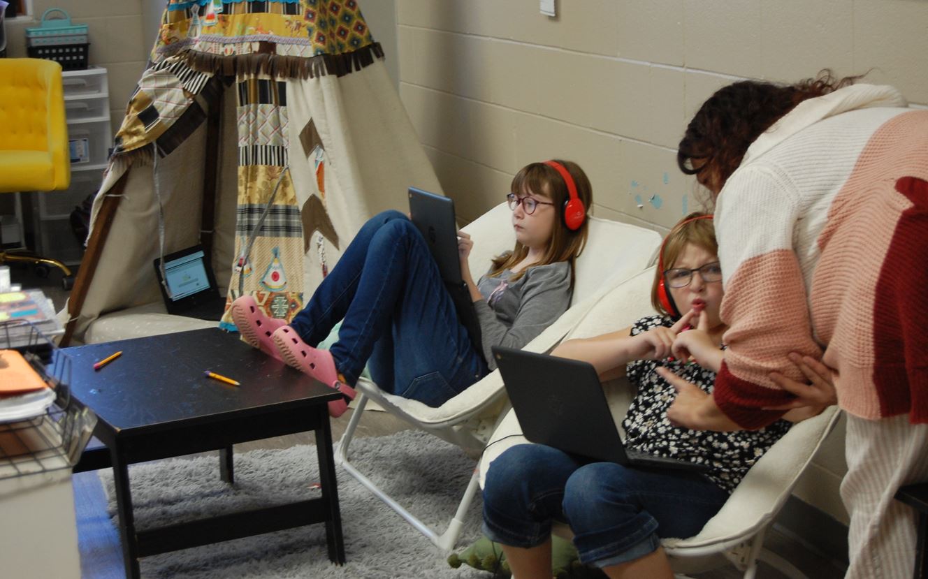 Home Upton Elementary